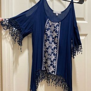 Peek a book shoulder top 🙂